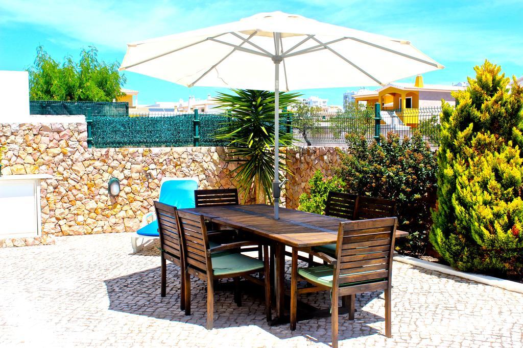 Bella & Gordinho Guesthouse لاغوس المظهر الخارجي الصورة